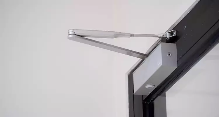 Screen Door Closer Installation in Altamonte Springs, FL