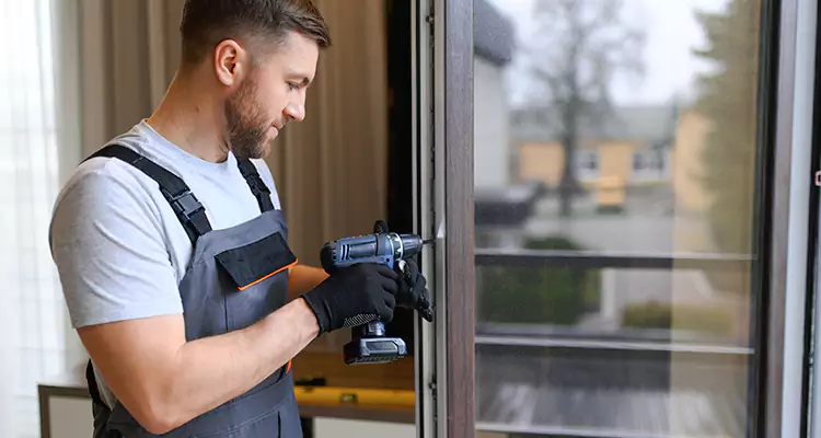 Sliding Screen Door Handle Repair in Altamonte Springs, FL