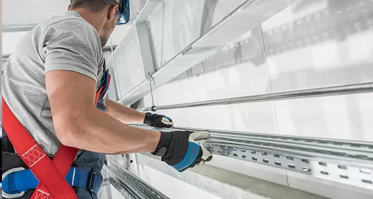 Glass Balcony Railing Replacement in Altamonte Springs, FL